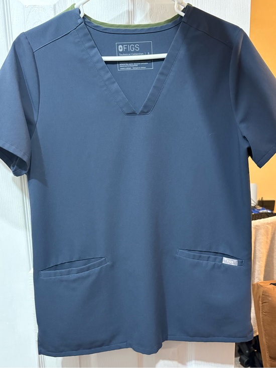 Figs Tops - FIGS Navy Elite V-Neck Scrub Top